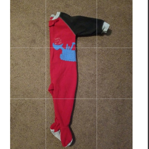 Boys Carter's footie pajamas - Picture 5 of 6